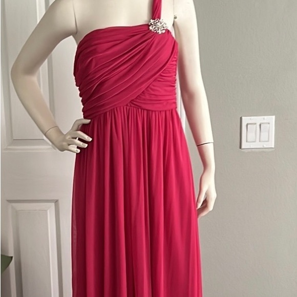 NWT Long Fushia Pink One Shoulder Brooch Lined Dress XL - Picture 10 of 10